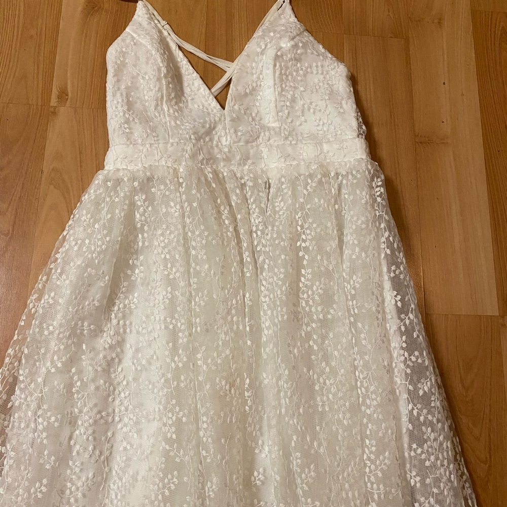 Elegant White Lace Dress